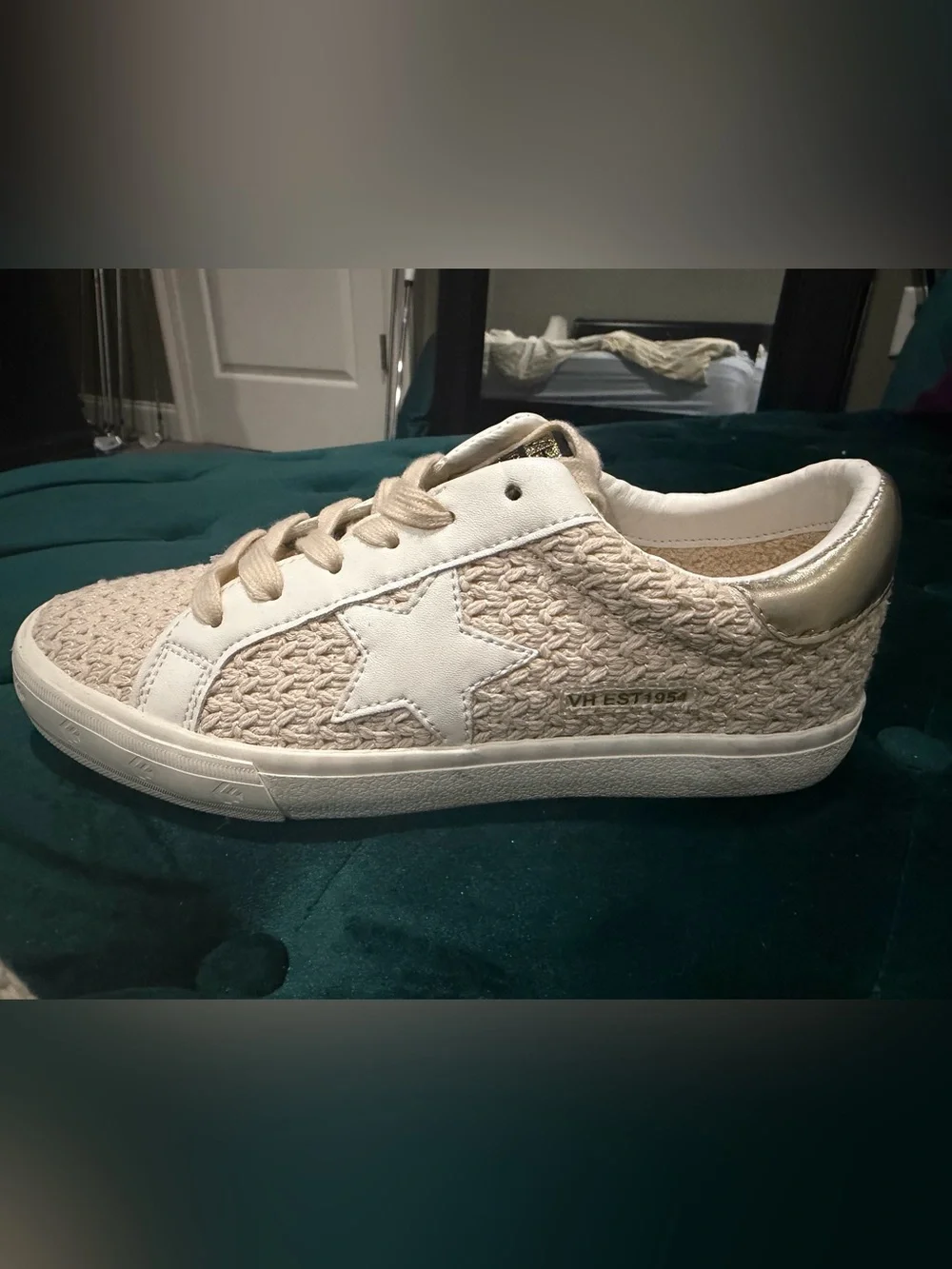Vintage Havana Beige Knit Star Sneakers with White Trim